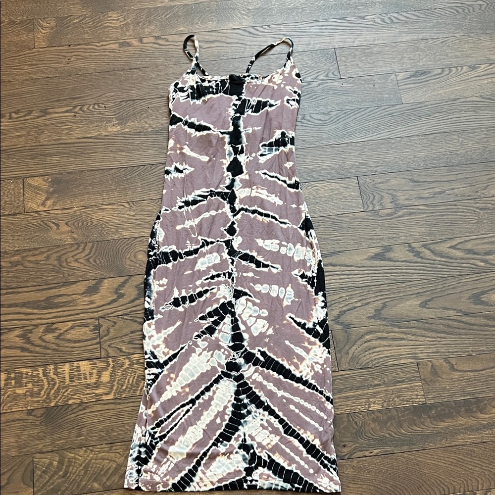 Elegant Black and Pink Maxi Dress